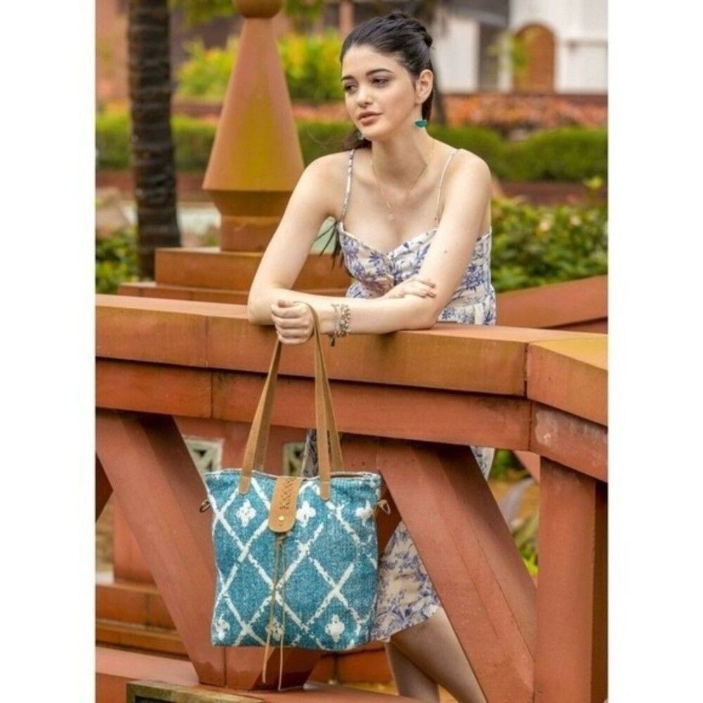 Myra Bag Handmade Beguile Shoulder Bag Upcycled Canvas & Cowhide Leather - Picture 5 of 5
